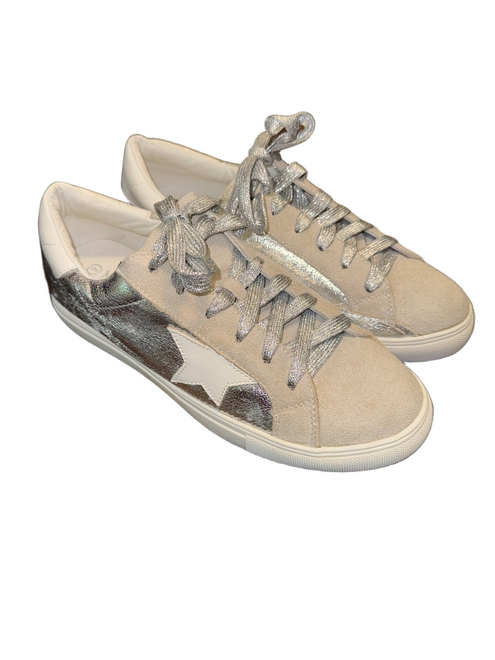 Nature Breeze Silver Star Accent Suede Sneakers Size 9